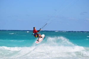 KITESURFING