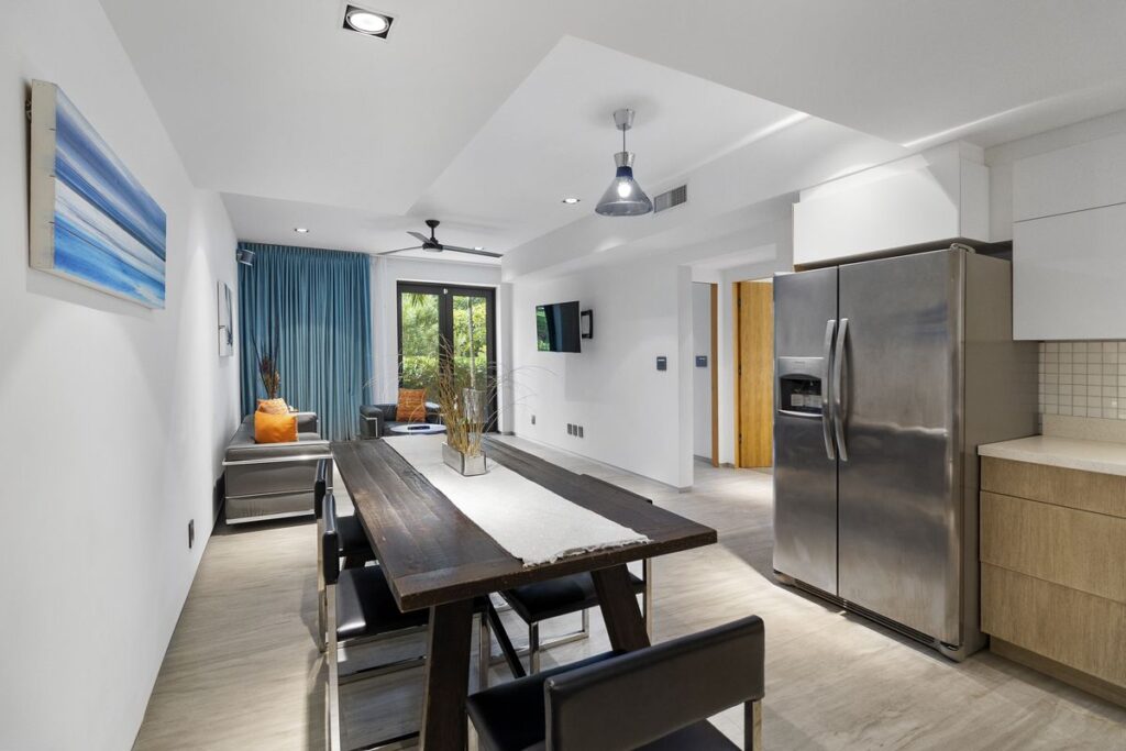 APARTMENT DINING