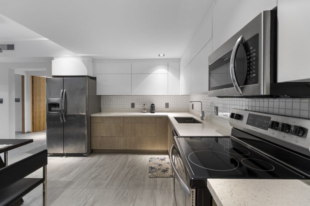 APARTMENT KITCHEN
