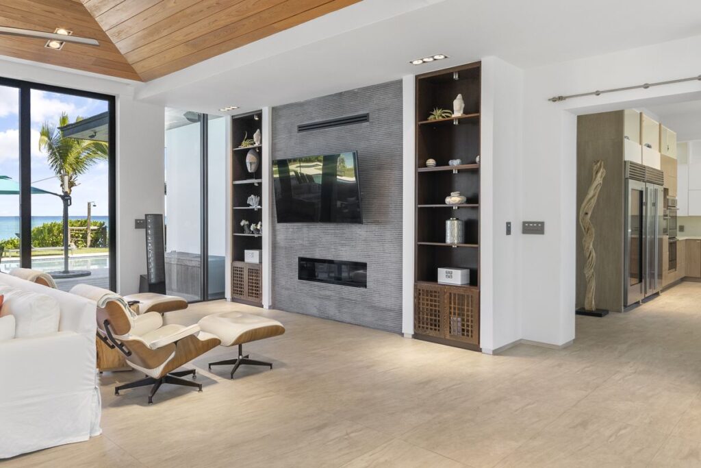 TV AREA