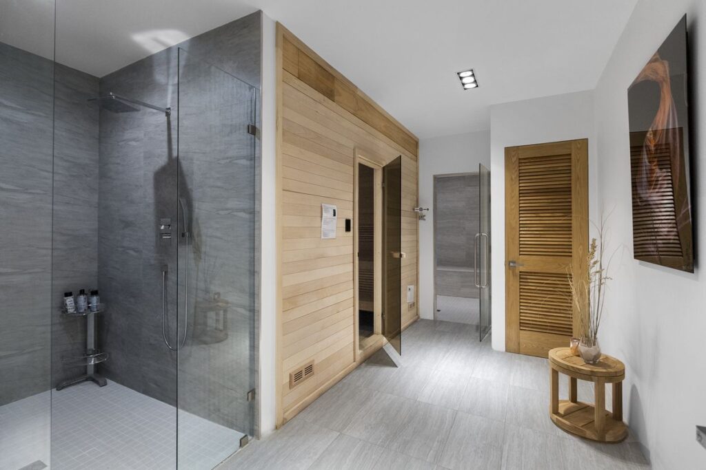 SAUNA & STEAM ROOM